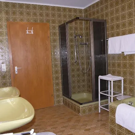 Gaestehaus Am Ludwigsberg Konukevi