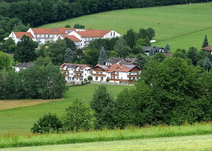 بيت ضيافة Gaestehaus Am Ludwigsberg باد كوتستينغ